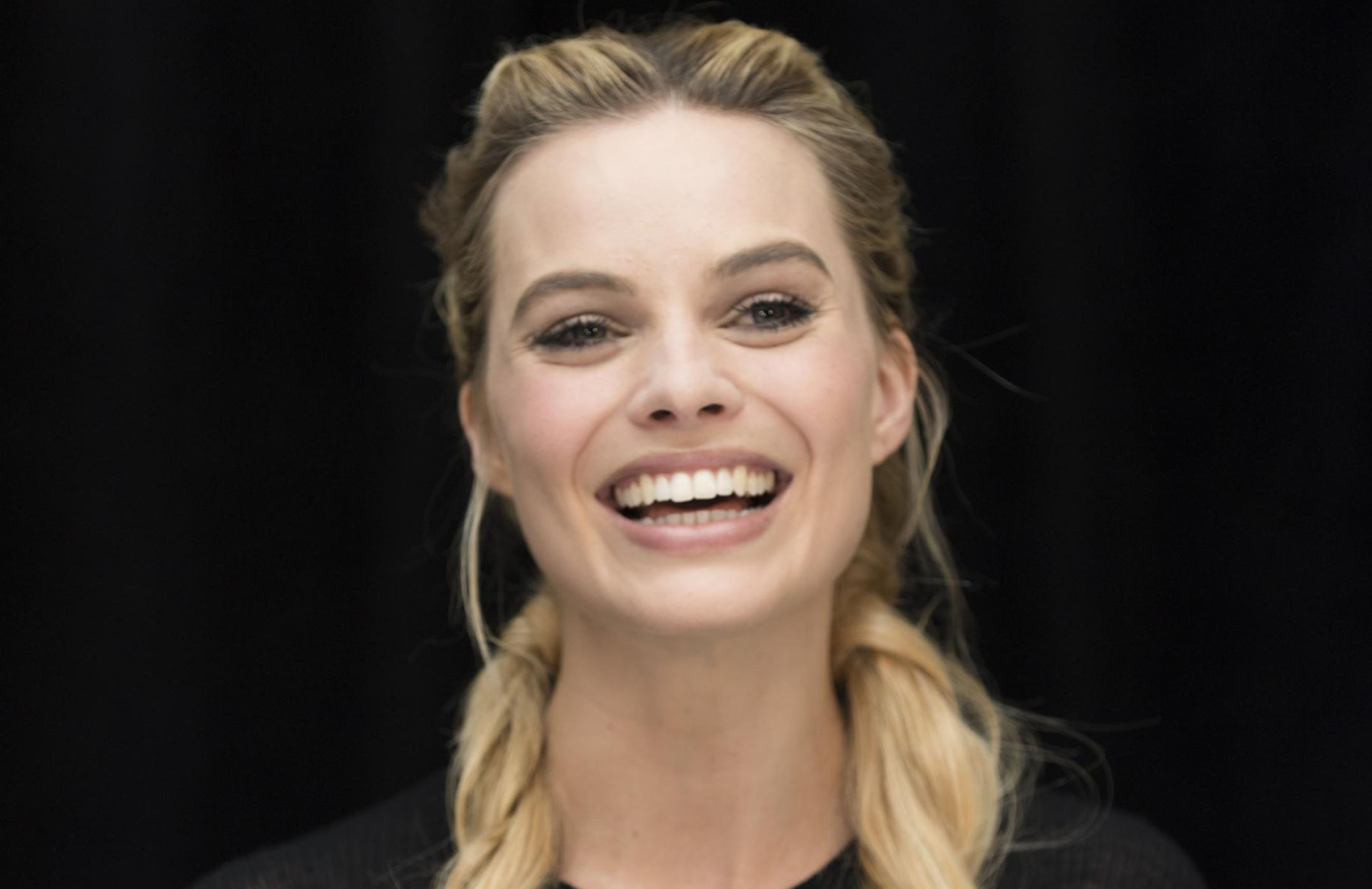 albatros-margot-robbie